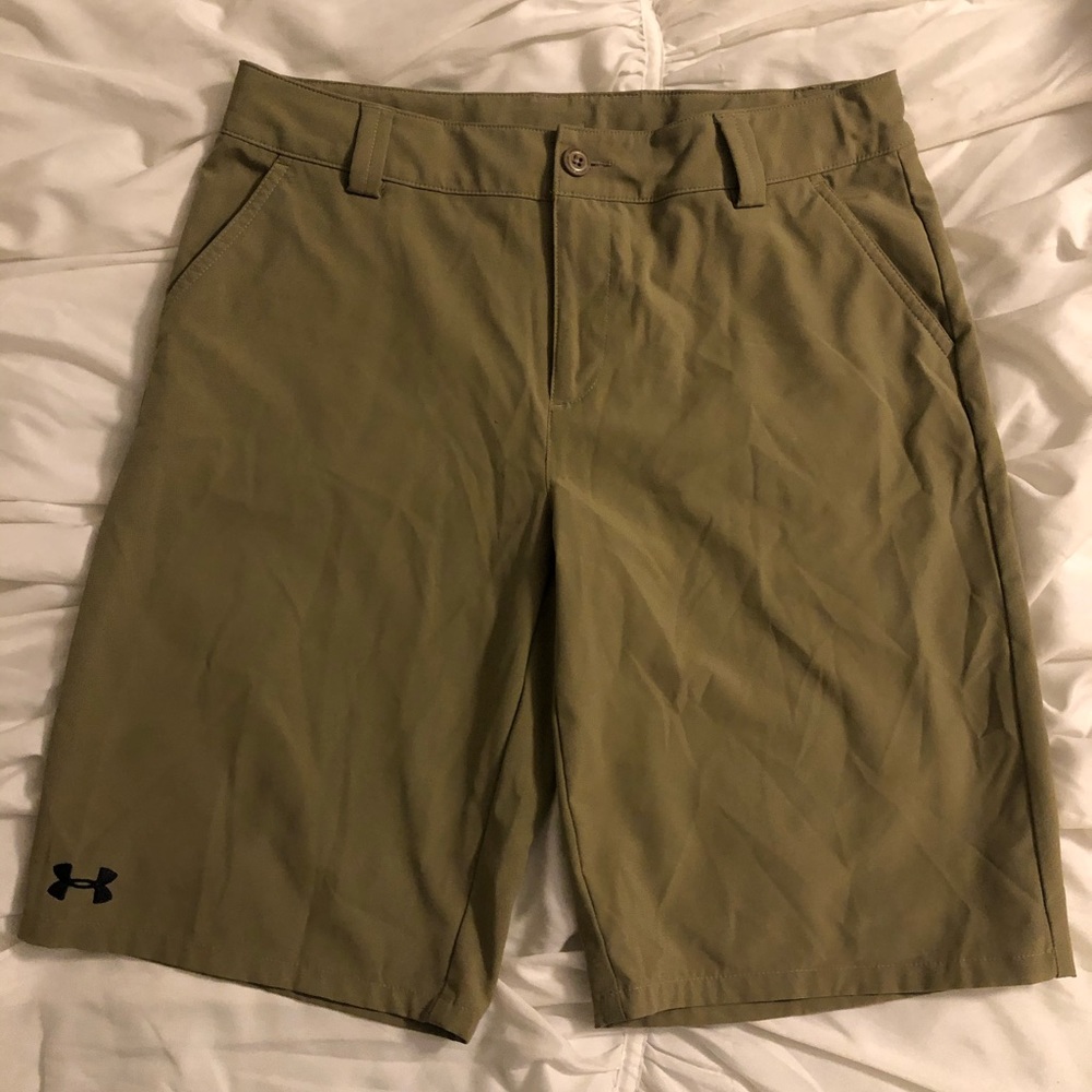 Under Armour shorts youth XL